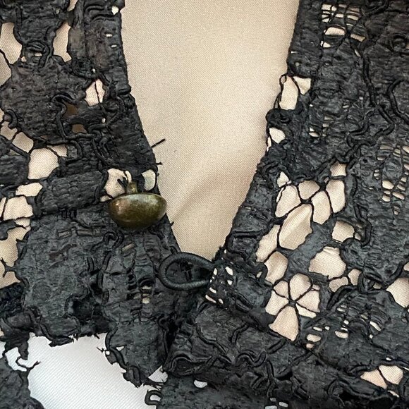 Saylor Jasmyn Long Sleeve Coated Lace Top Black - Picture 11 of 13